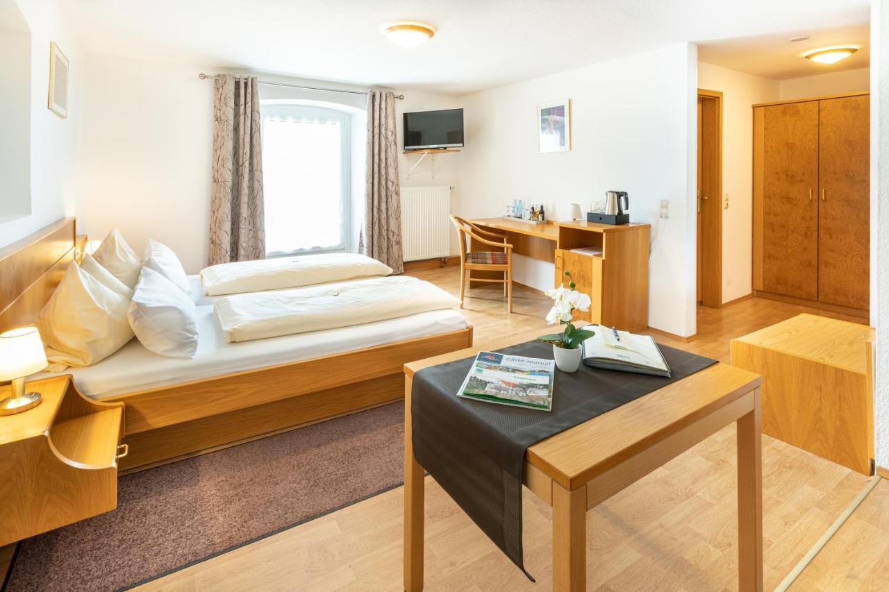 Hotel Landgasthof Zum Pflug Kleines Wiesental Esterno foto